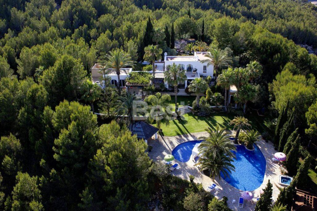 Exclusive property for rent with sea view between Santa Eulalia and San Carlos, Ibiza REF: CMSDT93
